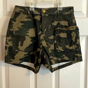 Fashion Nova Women’s Camo Shorts
